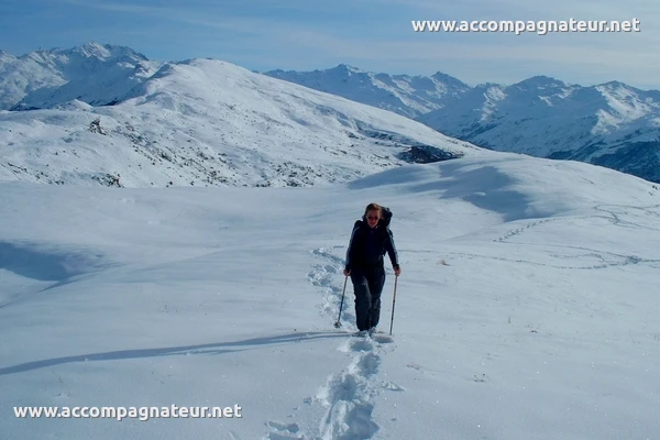 Dos de Crêt Voland en raquette Massif de Peclet et Cime Caron